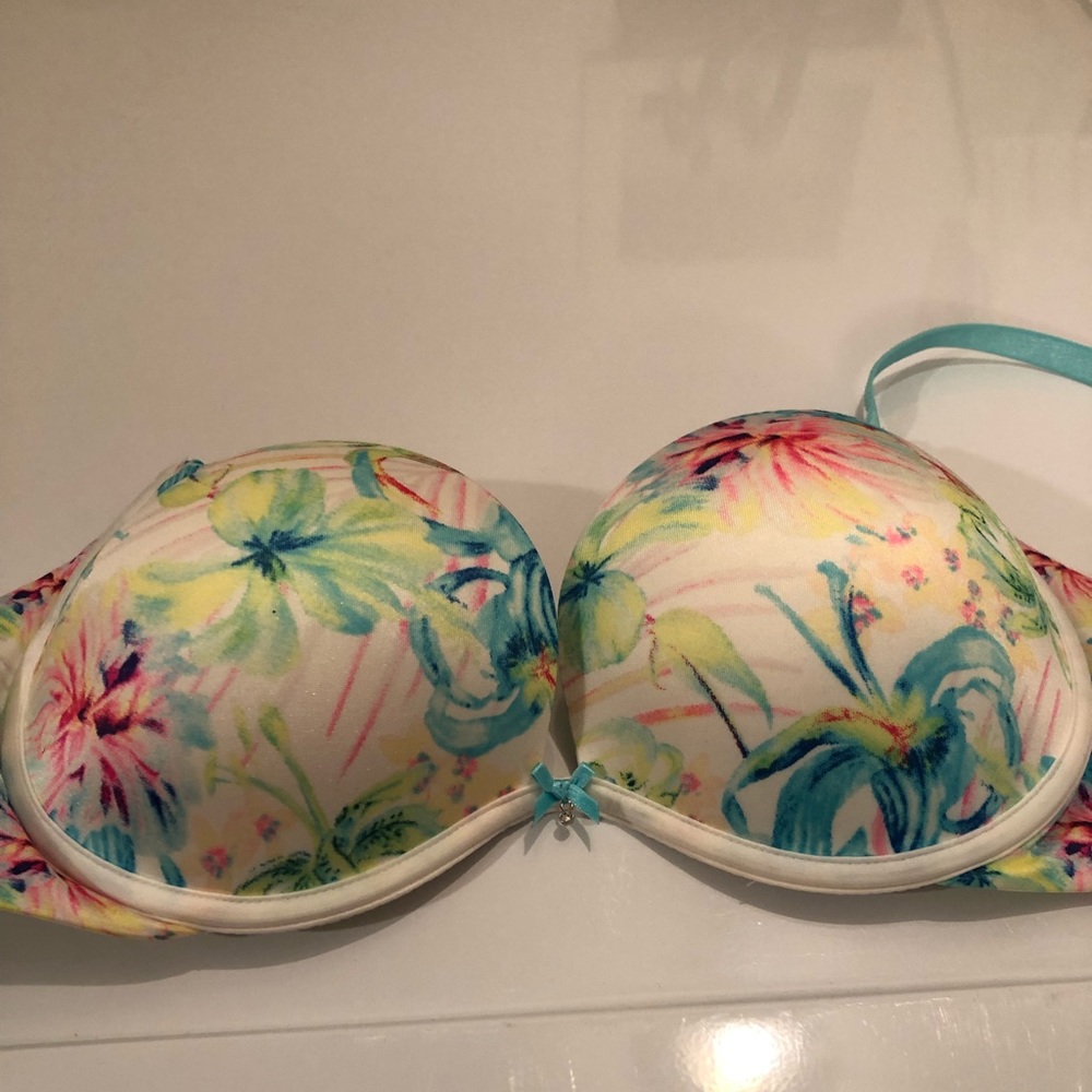 Victoria’s Secret Bra